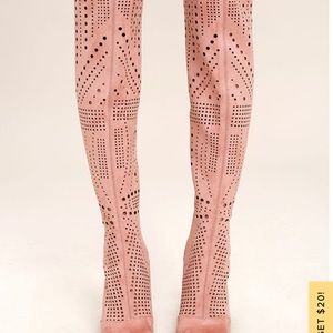 Steve Madden Eden boot in rose 7.5 runs bigger